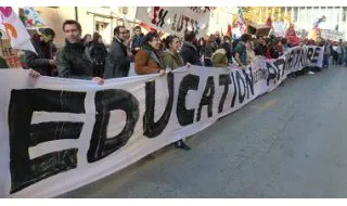 Attaque contre l’École : au tour de l'enseignement professionnel de morfler !