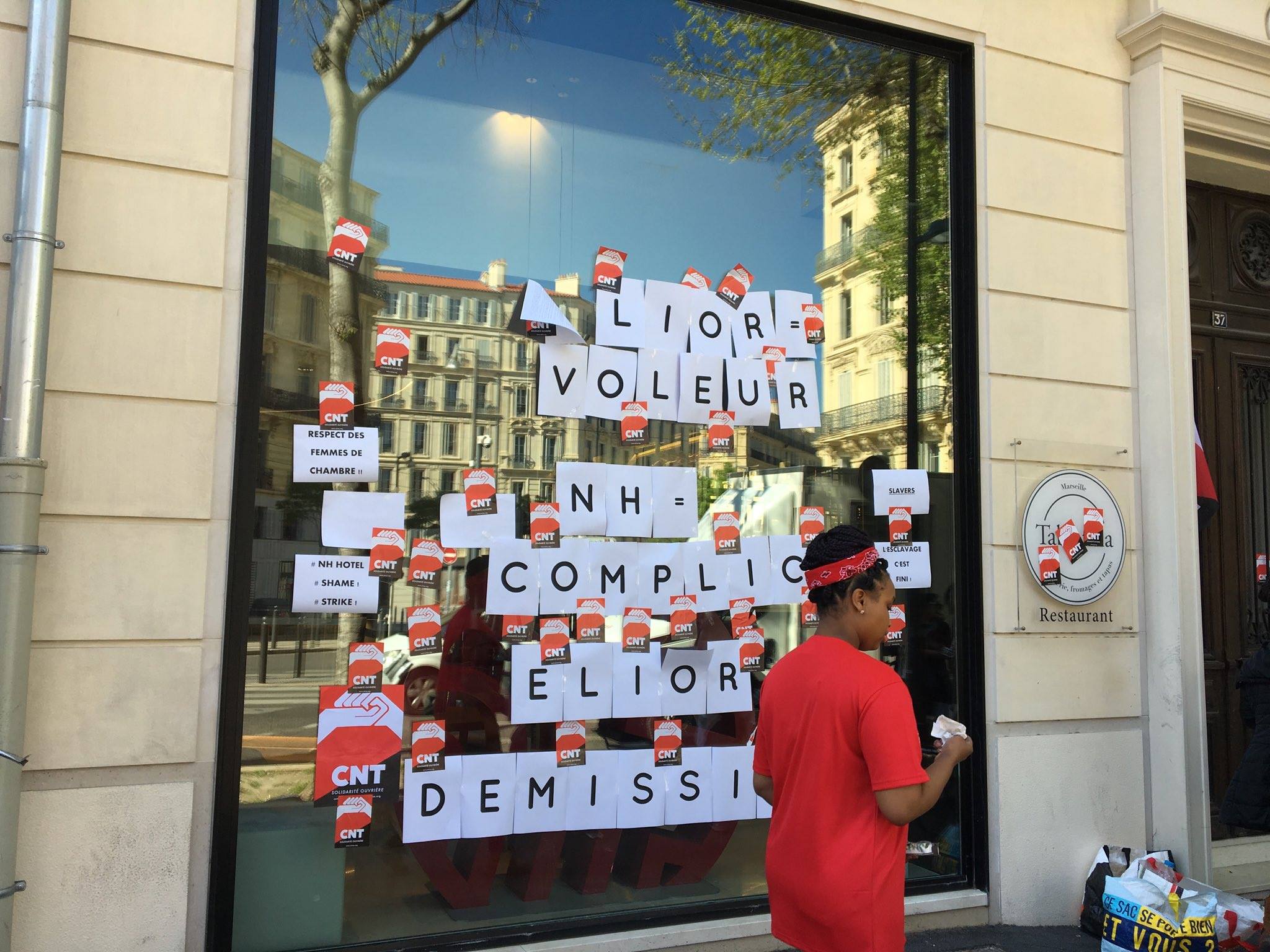 Grève à l'hôtel NH Collection Marseille,  ELIOR tente la répression judiciaire...