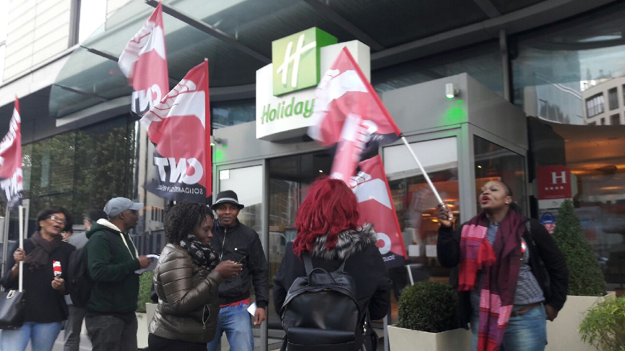 La grève continue à l'Holiday Inn Paris porte de Clichy (Clichy -92) - Rassemblement de soutien jeudi 26/10