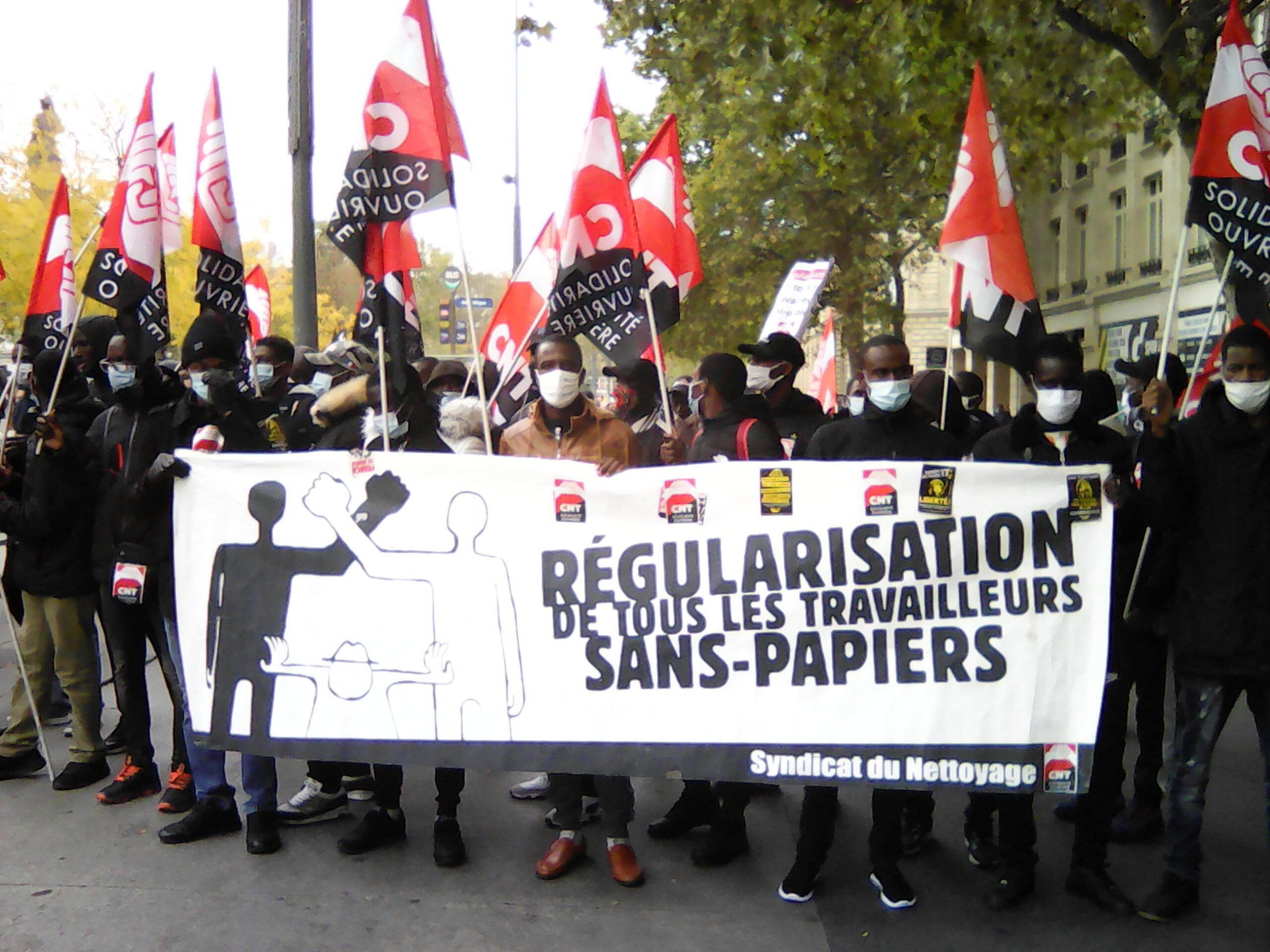 Mobilisation réussie pour l'"acte 3 des sans-papiers"