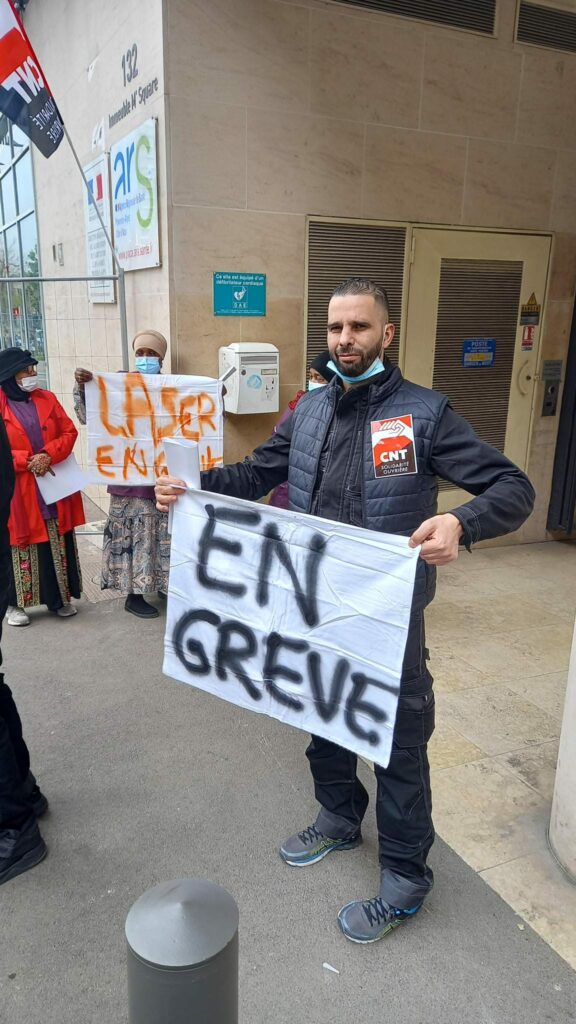 Travailler à l’ARS c’est pas la santé ! Les agent·es de nettoyage en grève !