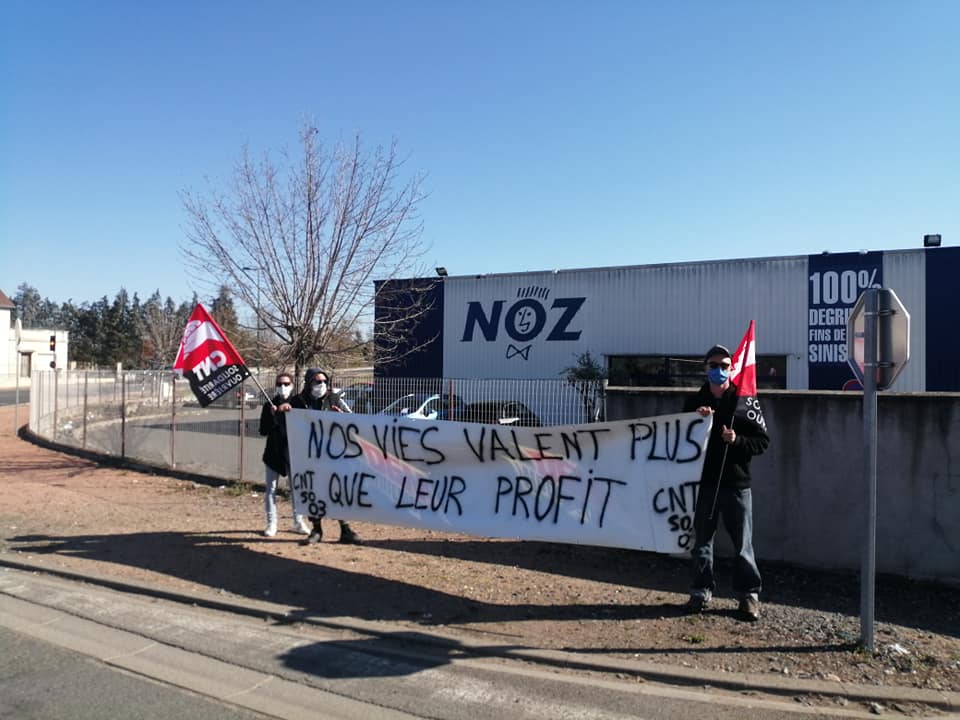 Protocole sanitaire non-respecté au magasin Noz : nos vies avant leurs profits !